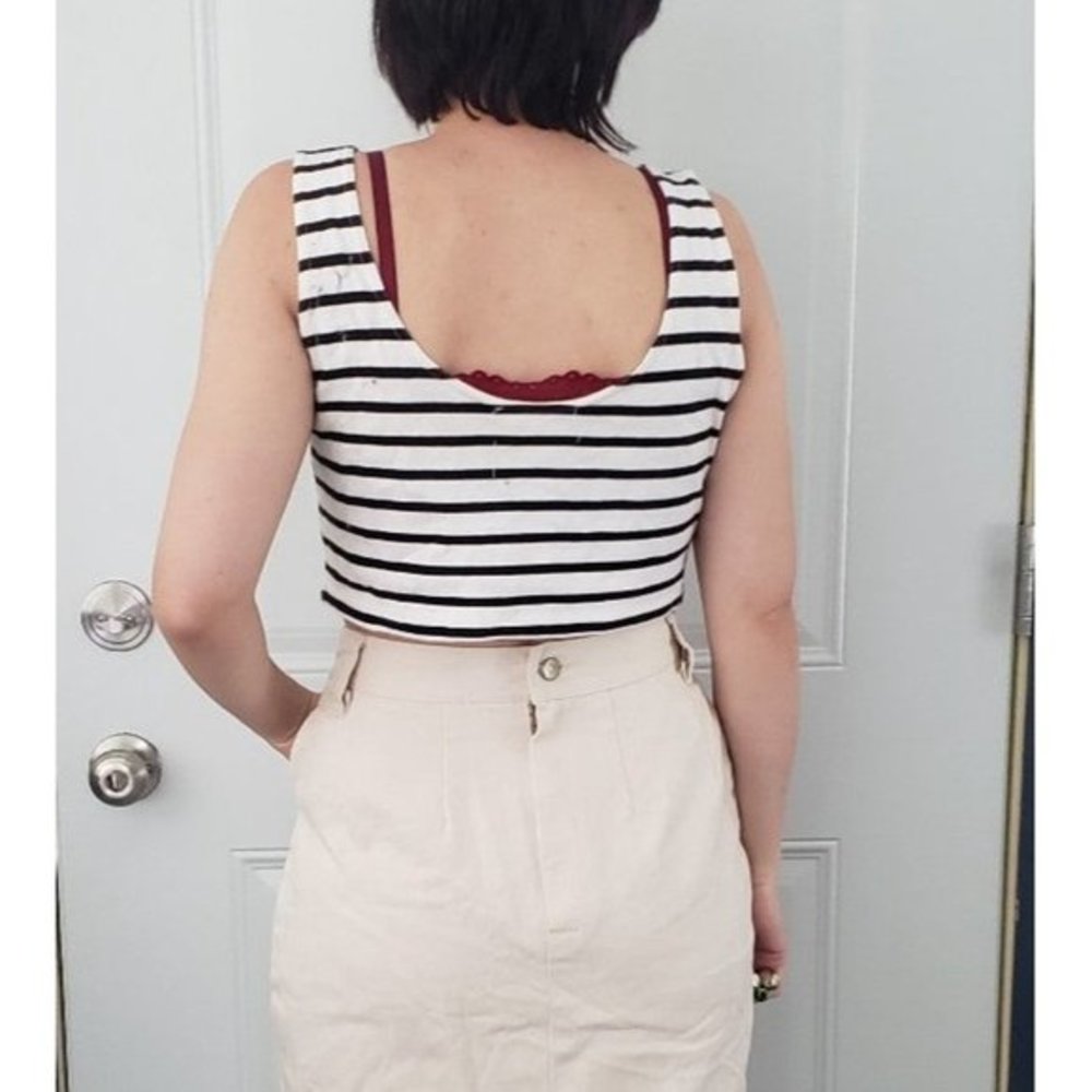 80s Black and White Striped Crop Top - Picture 3 of 4